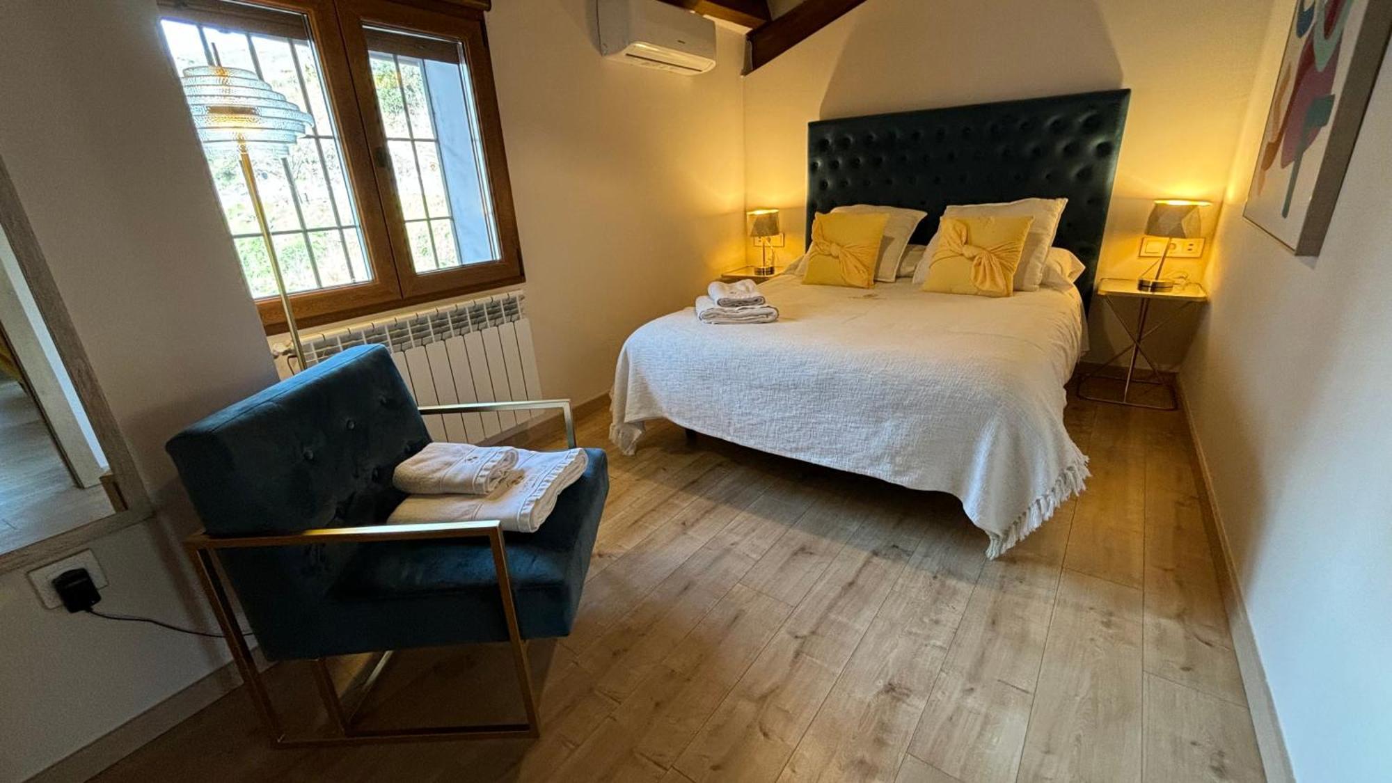 Apartamentos En El Valle Del Jerte Flores Para Angela Cabezuela Del Valle Exterior foto